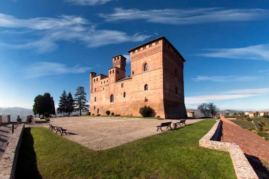 Castello di Grinzane Cavour